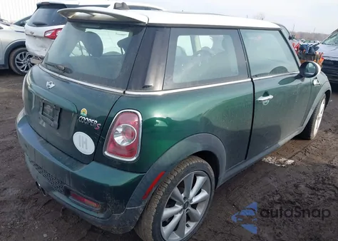 2011 Mini Cooper S z USA, uszkodzony, nr VIN WMWSV3C52BTY13549